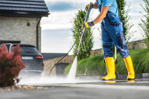 Best Driveway Pressure Washing  in Charlotte Harbor, FL